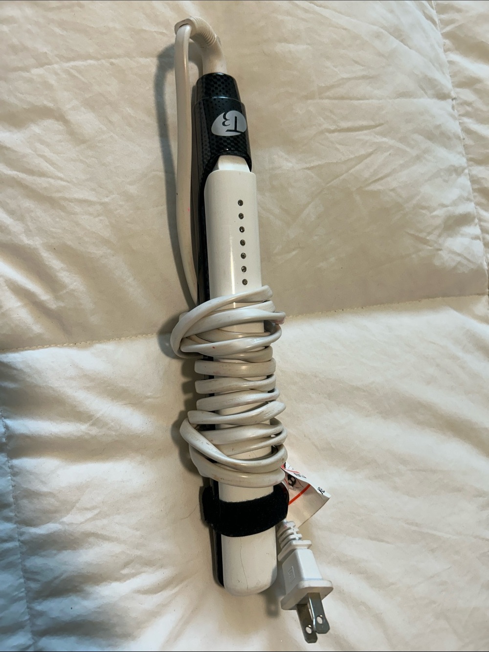 T3 White and Black Swarovski Flat Iron